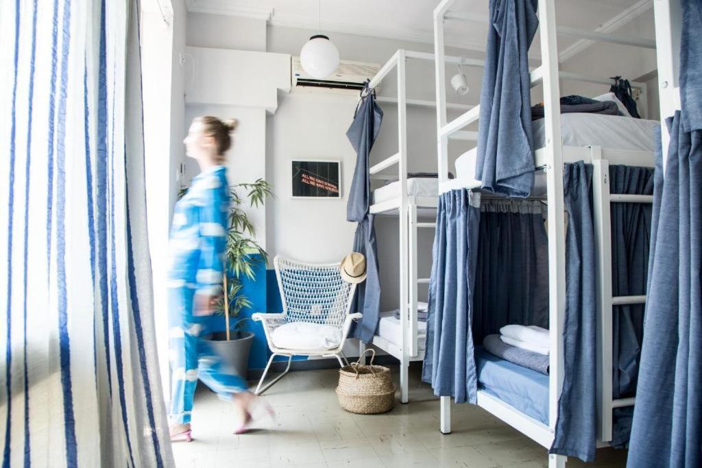 Auberge de jeunesse Let Me Take My Bunk Bed à Athènes Extérieur photo